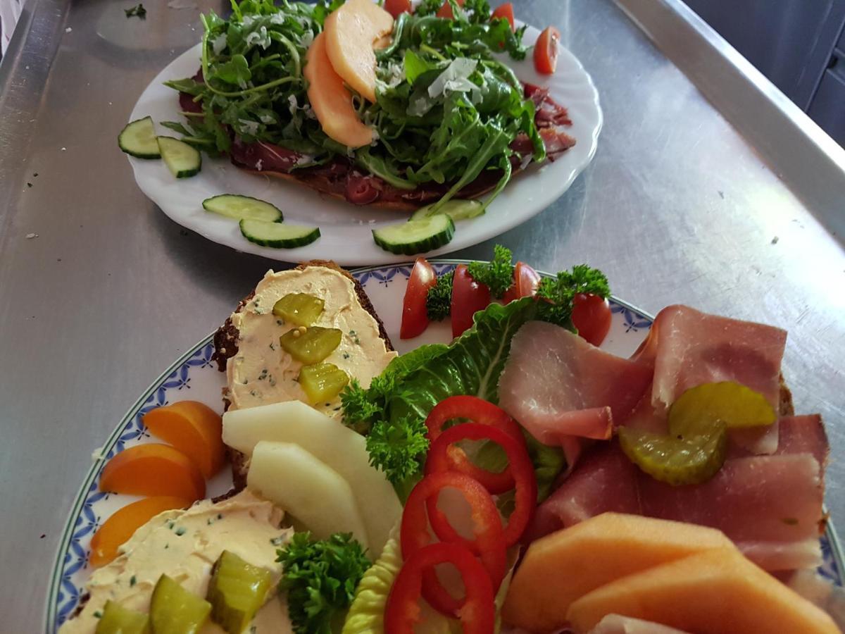 Winzerhof Gietzen Hotel Hatzenport Екстериор снимка
